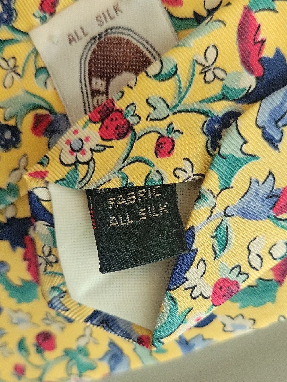 Vintage Bert Pulitzer Silk Tie Yellow Strawberries Bluebirds